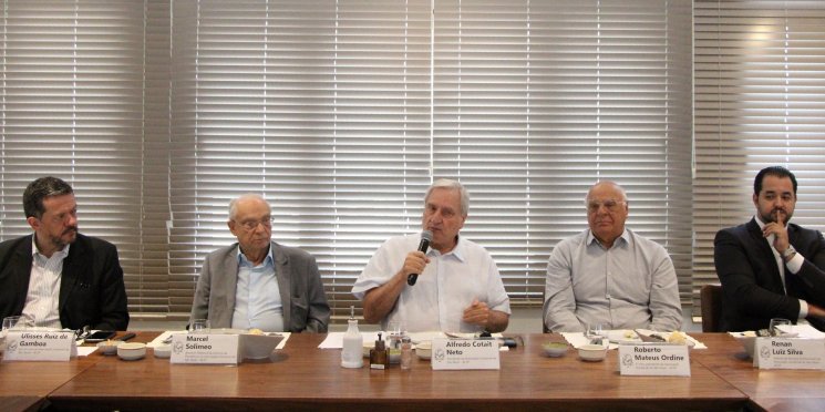 Cotait cobra clareza do governo em relação aos planos econômicos e critica o retorno do voto de qualidade e as propostas de reforma tributária