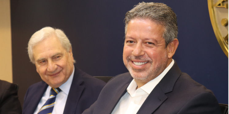 Lira afirma que proposta de reforma tributária “vai reduzir distâncias e caminhar para um texto que agrade minimamente a todos”