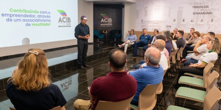 ACIB Bauru recebe encontro da RA 12 da Facesp