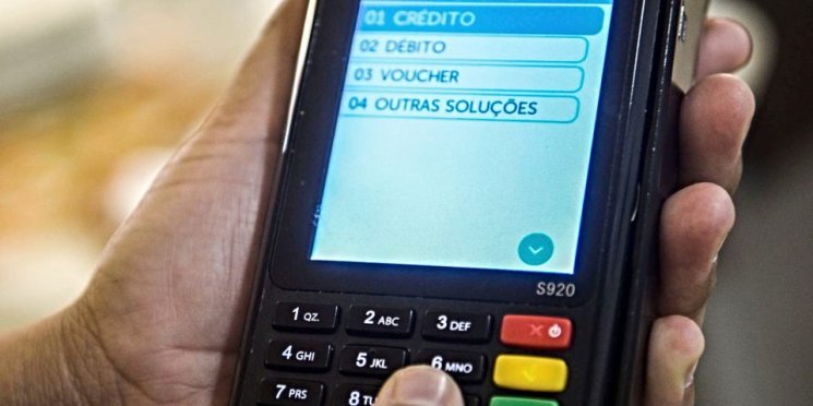 Rede de Associações Comerciais adere a movimento em defesa do pagamento parcelado sem juros
