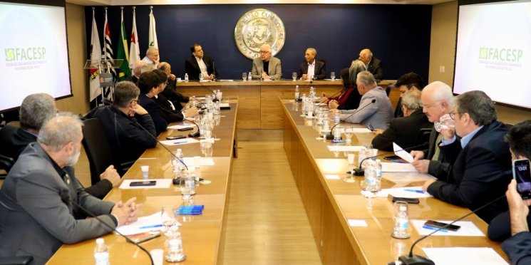 Rede de Associações Comerciais exige a participação das micro e pequenas empresas nas discussões sobre a Reforma Tributária