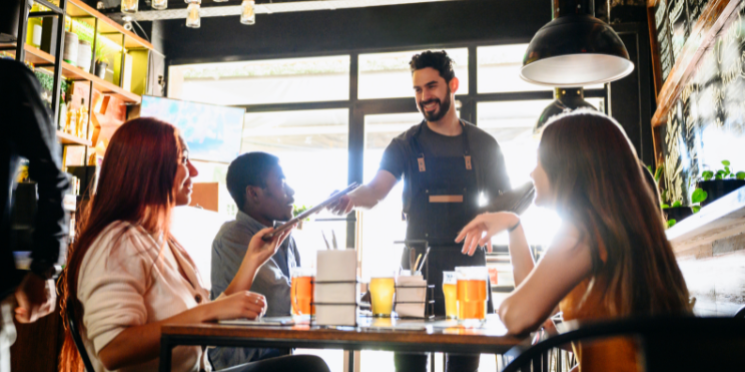 Decreto que fixa em 4% o ICMS para bares e restaurantes de SP é publicado