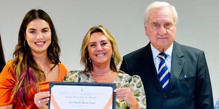 Em reconhecimento ao trabalho em prol do empreendedorismo feminino na capital do País, presidente do CMEC recebe título de Cidadã Benemérita