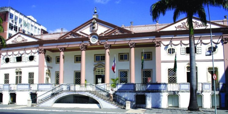 Rede de Associações Comerciais mobiliza apoio ao voto distrital em encontro nacional na Bahia