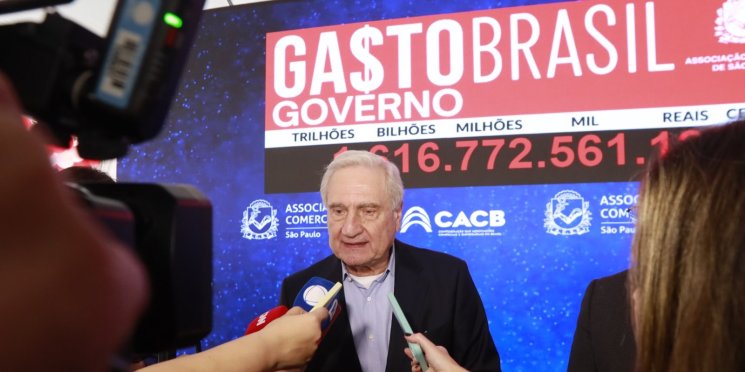 Associações Comerciais inauguram uma nova era de transparência com Gasto Brasil e Impostômetro