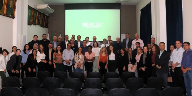 ACS Santos recebe Caravana Facesp