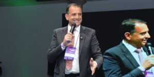 “A Associação Comercial é quem faz a cidade acontecer”: Bertaiolli inspira participantes da 1ª Convenção de Vendas