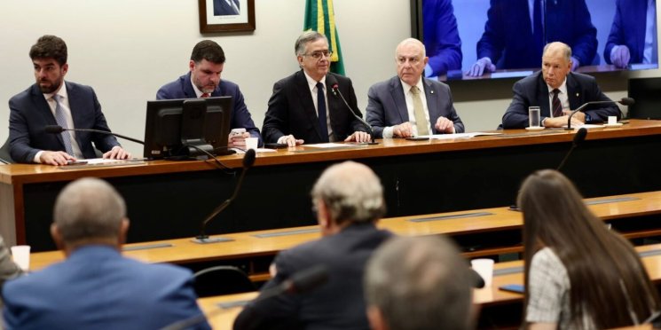 Frentes parlamentares lançam Monitor da Reforma Tributária
