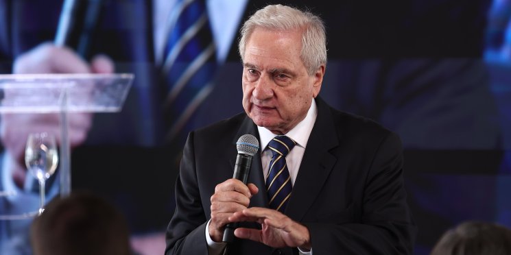 Cotait defende debate amplo e técnico no Senado sobre redução da jornada de trabalho